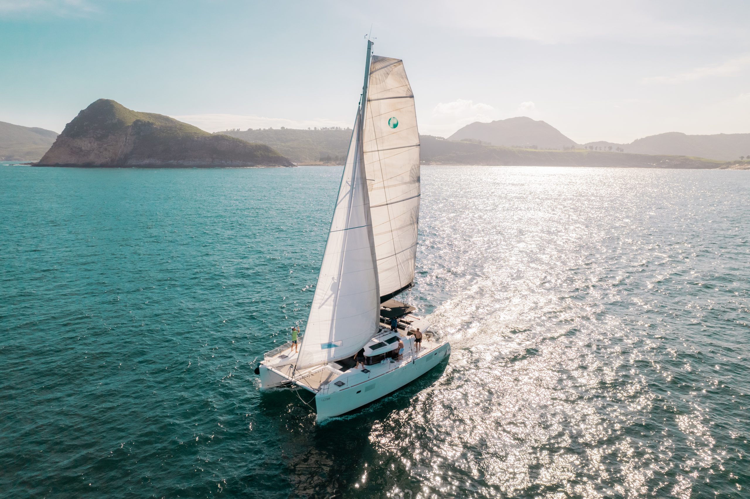 catamaran sailing hong kong