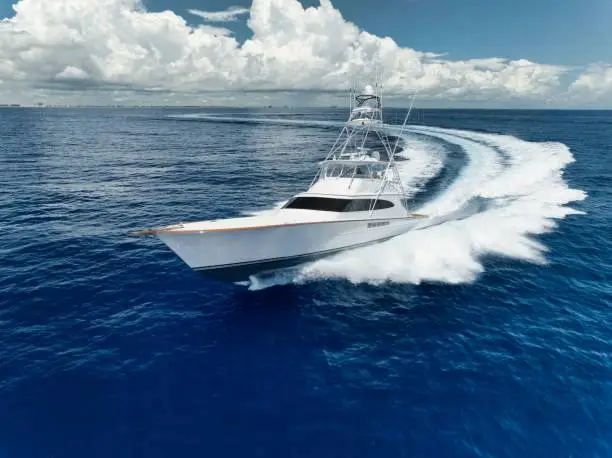 【Super Captain】Senior “first-class captain” will personally pick up the ship and escort your safety