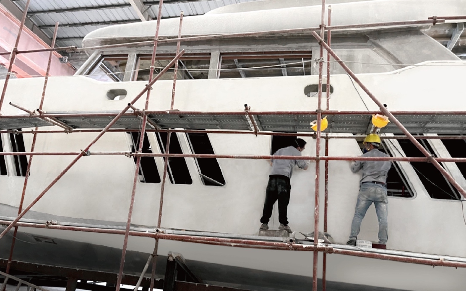 Hull surface preparation