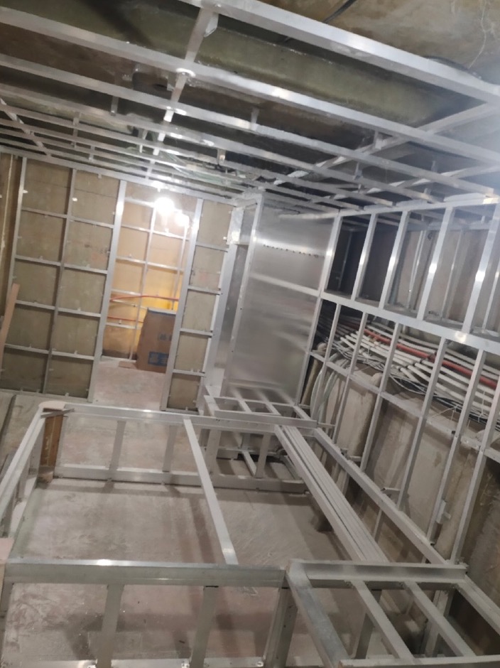 Aluminium framing during an interior refurbishment